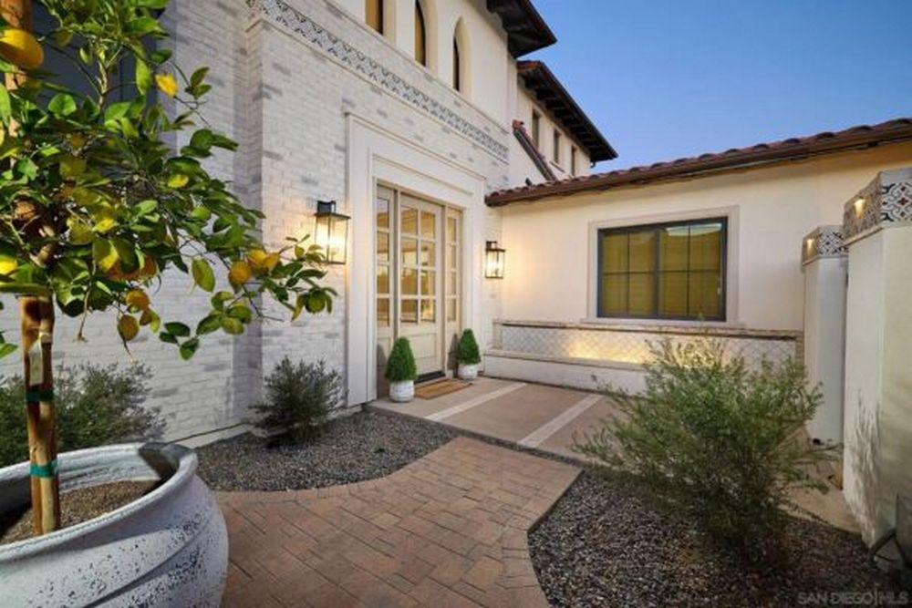 Should You Sell Before Buying Your Next Home?