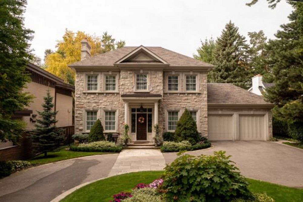 The Biggest Reasons Homes Sit on the Market