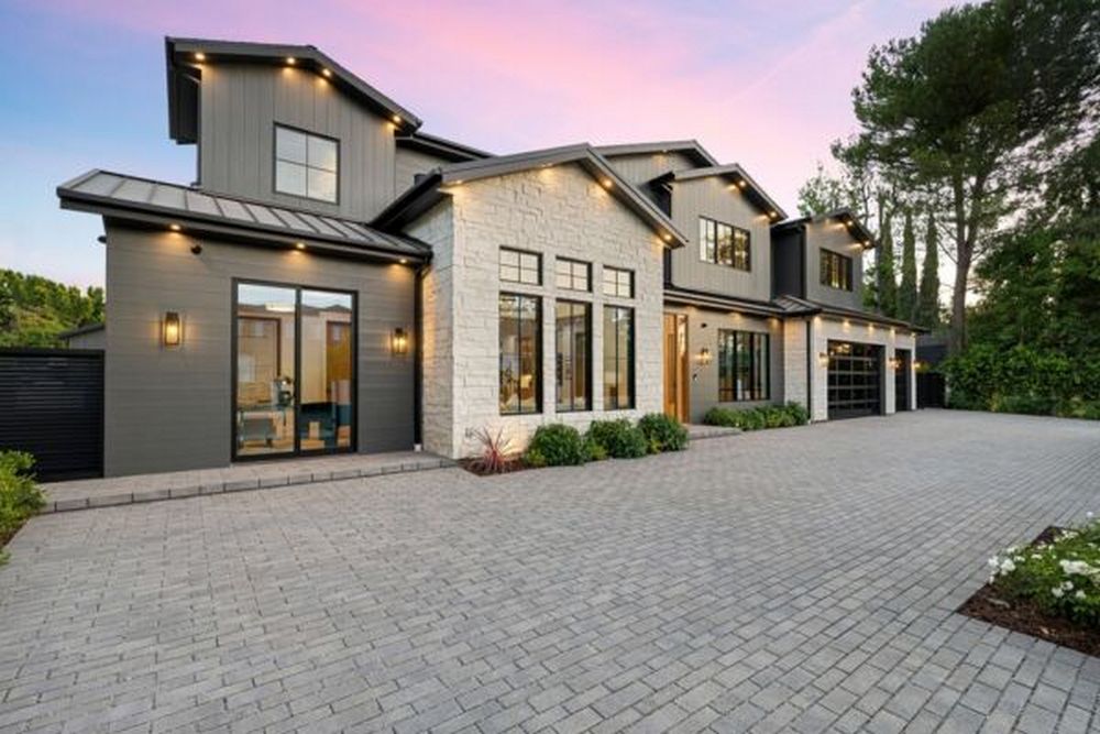 Is It Time to Upgrade to a Larger Home?