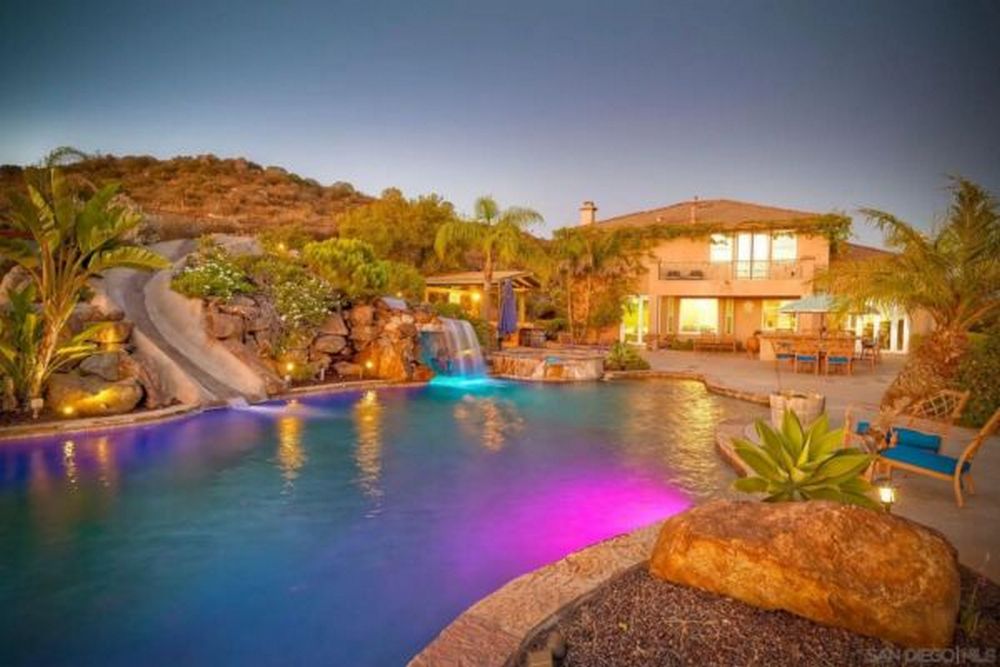 How to Choose Between a Coastal and Inland Home in North County San Diego